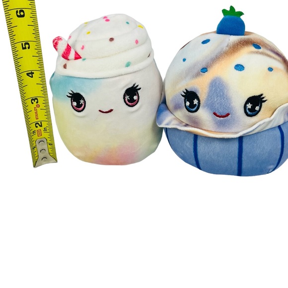 Squishmallow Treats Lot 2 Blueberry Cupcake And Rainbow Sprinkle Shake Plush 5” - Picture 7 of 8